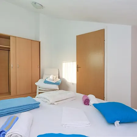 Marinovic Apartman Zára