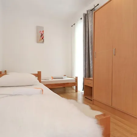 Apartman Marinovic *