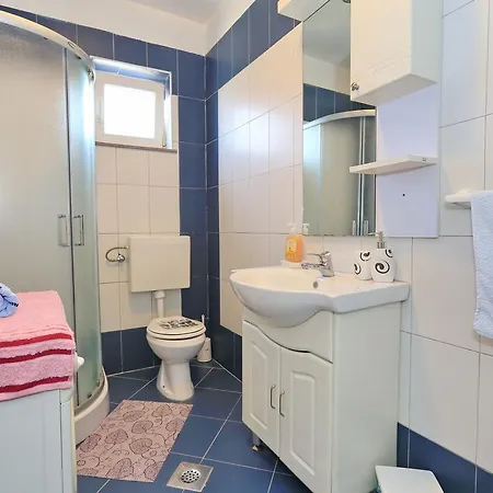 Marinovic Apartman Zára