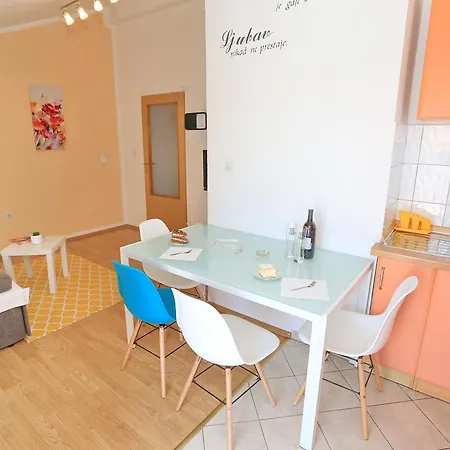 Apartman Marinovic Zára