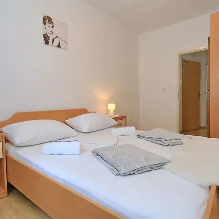 Apartman Marinovic Zára