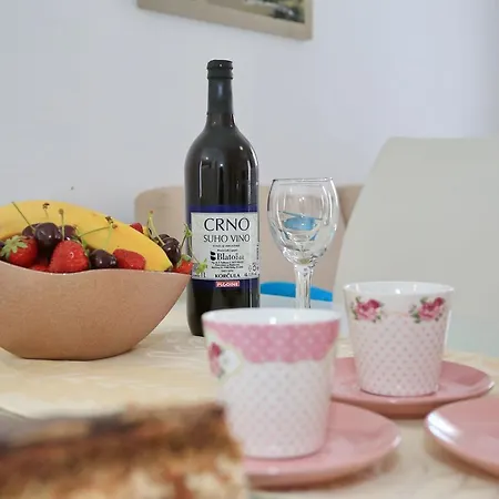 Marinovic Apartman Zára