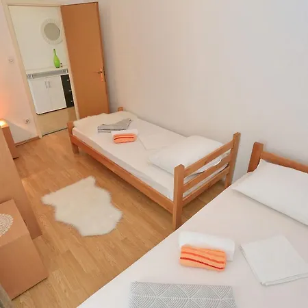 Apartman Marinovic Zára